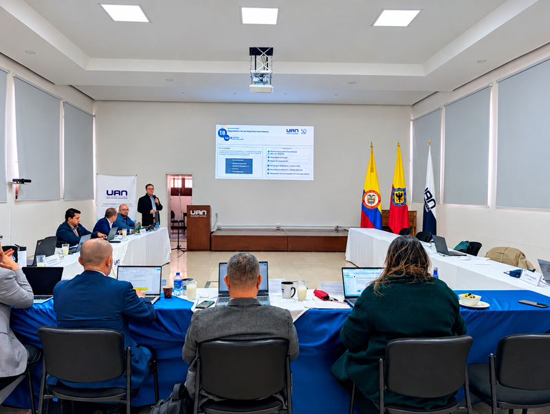 Avanza el proceso de Renovación de la Acreditación del programa de Ingeniería de Sistemas y Computación en Bogotá