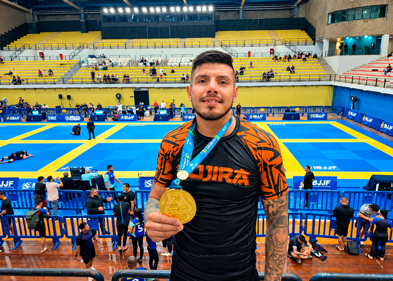 Cristian Cupajita representa a la UAN y conquista el oro en Brasil