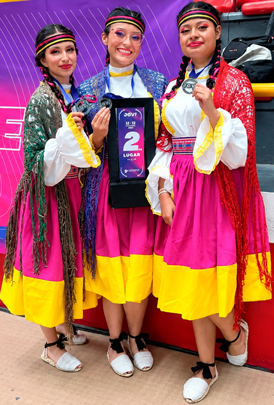 La danza folclórica de la UAN obtiene el segundo lugar en The Jovi Dance Festival