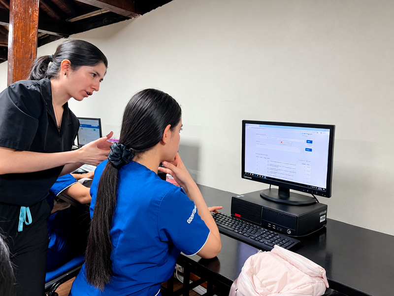Estudiantes y docentes de la Sede Cúcuta fortalecen sus competencias investigativas