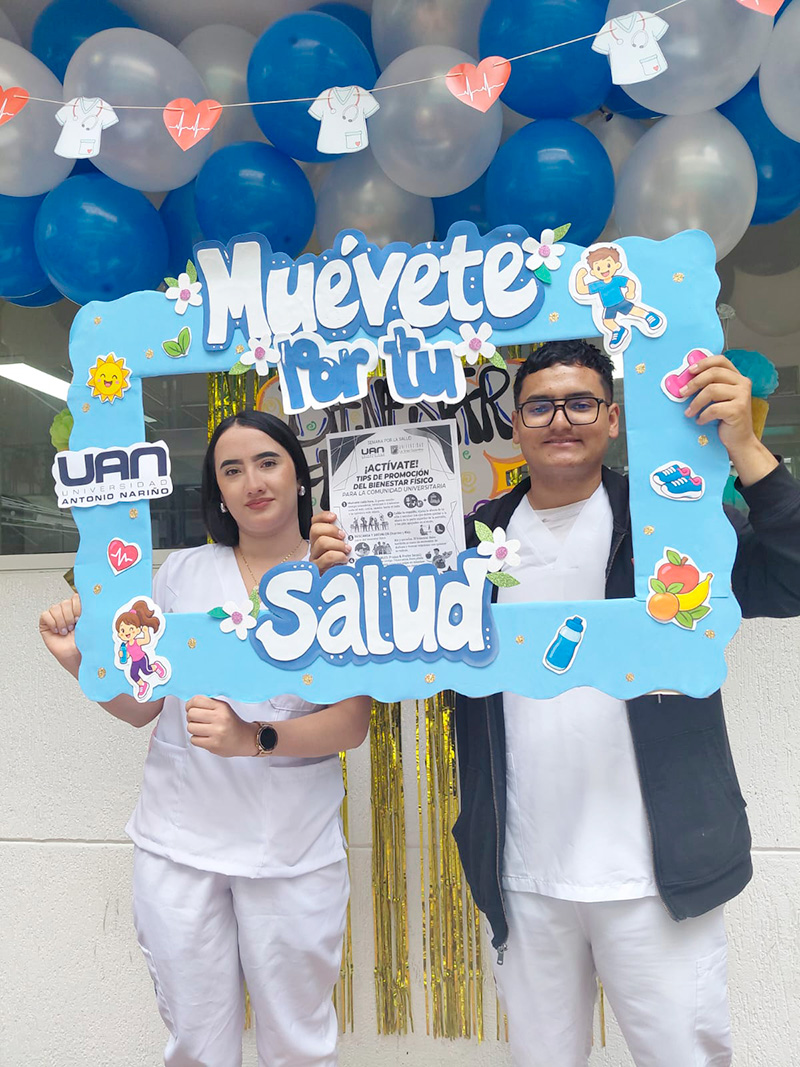 Estudiantes de Enfermería de la UAN llevaron bienestar y prevención a la Semana de la Salud de la Universidad La Gran Colombia.
